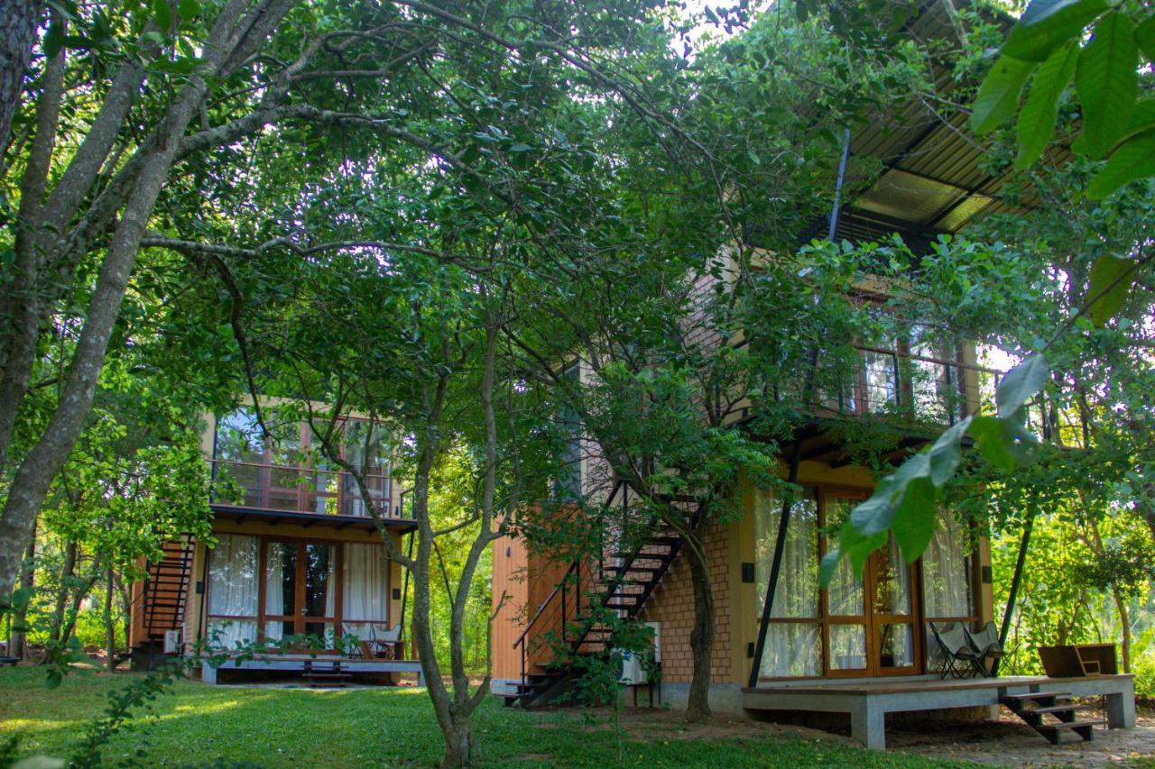 Breezy Lake Tissamaharama Exterior photo