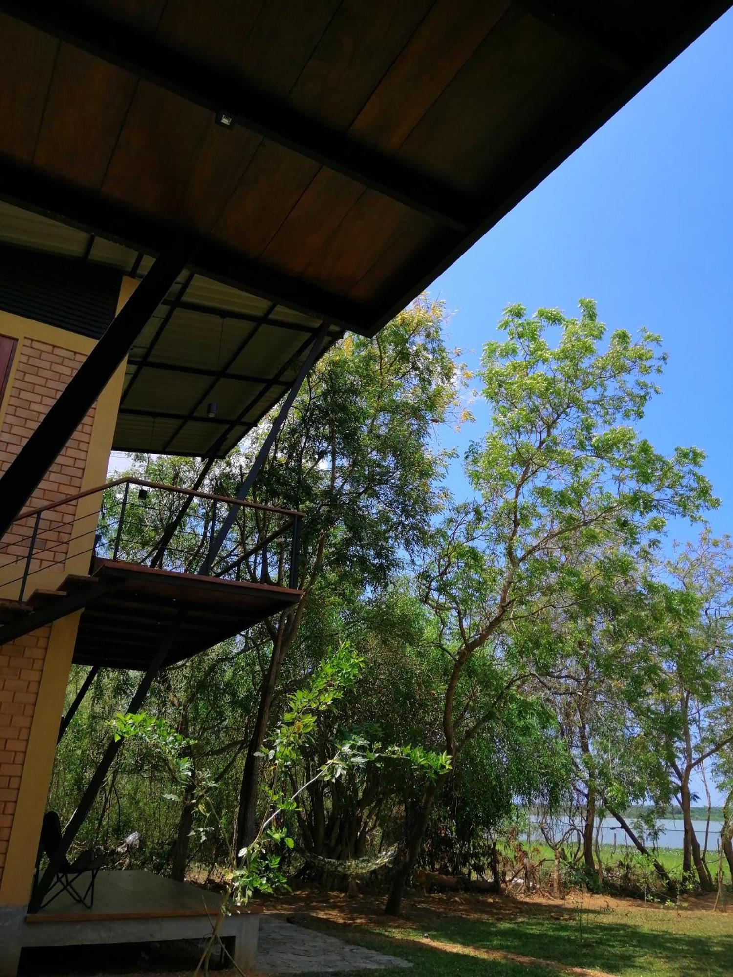Breezy Lake Tissamaharama Exterior photo