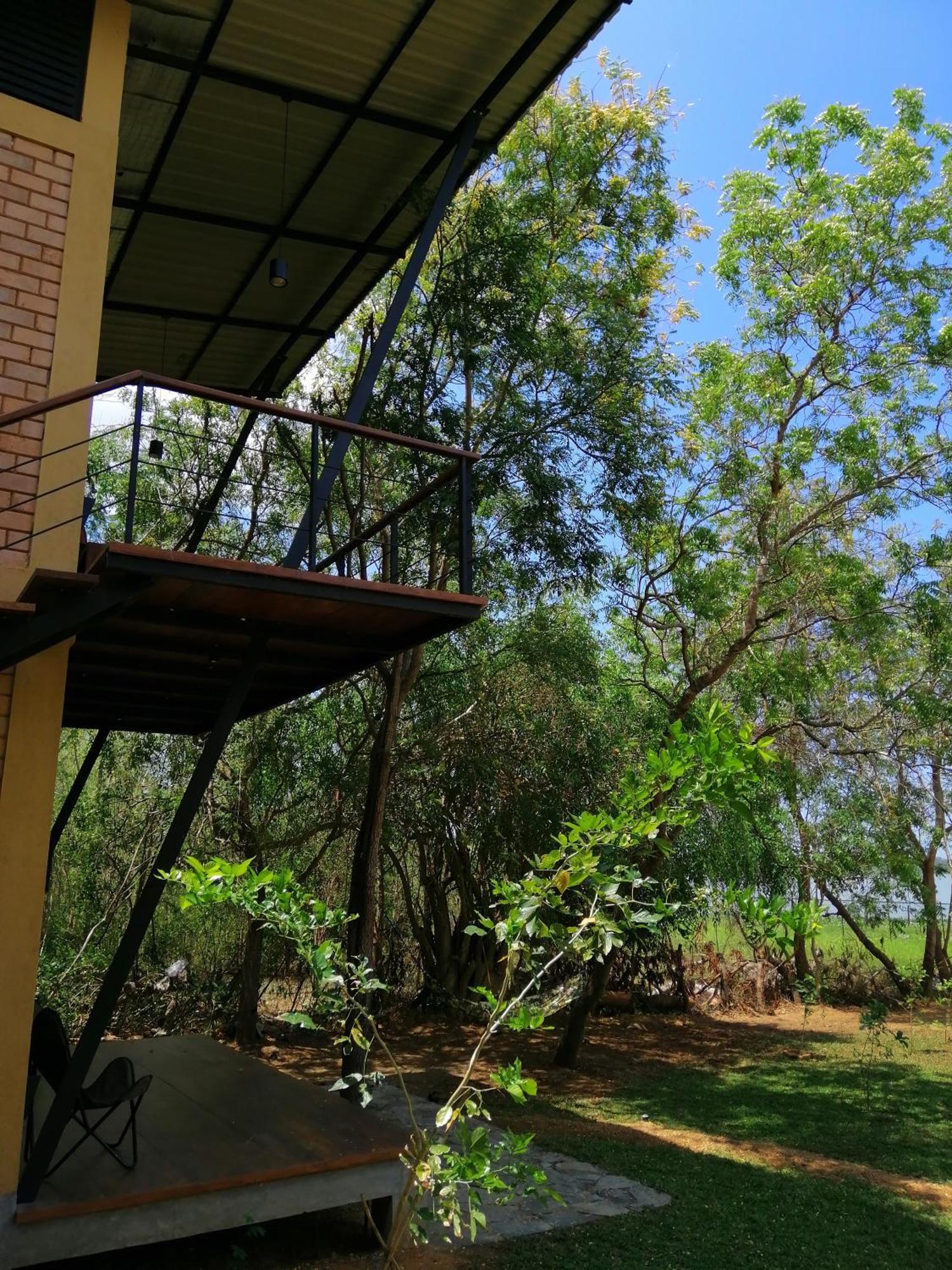 Breezy Lake Tissamaharama Exterior photo